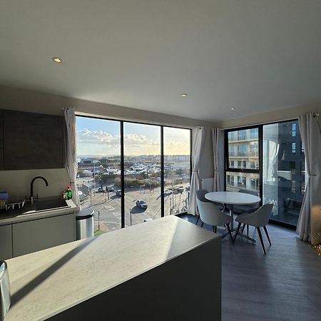 Penthouse - Harbour Views Leilighet Poole Eksteriør bilde
