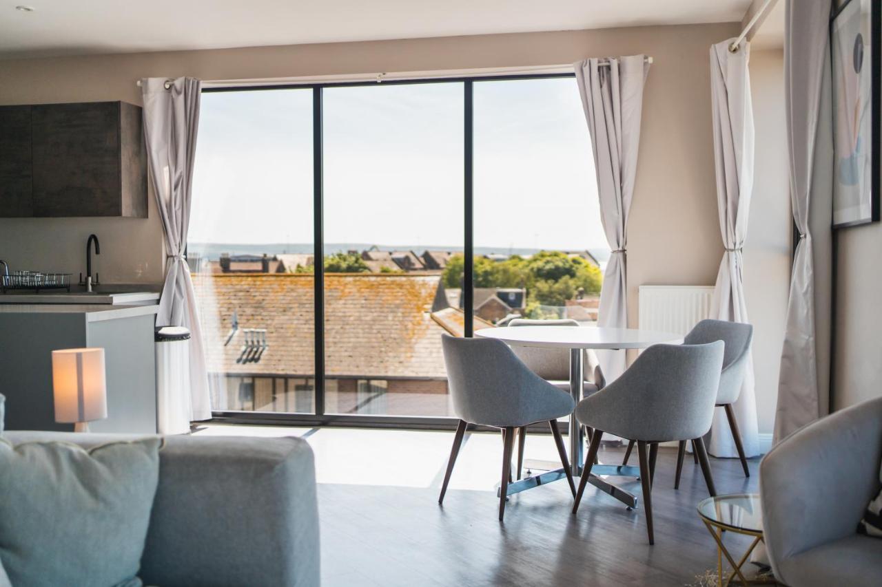 Penthouse - Harbour Views Leilighet Poole Eksteriør bilde